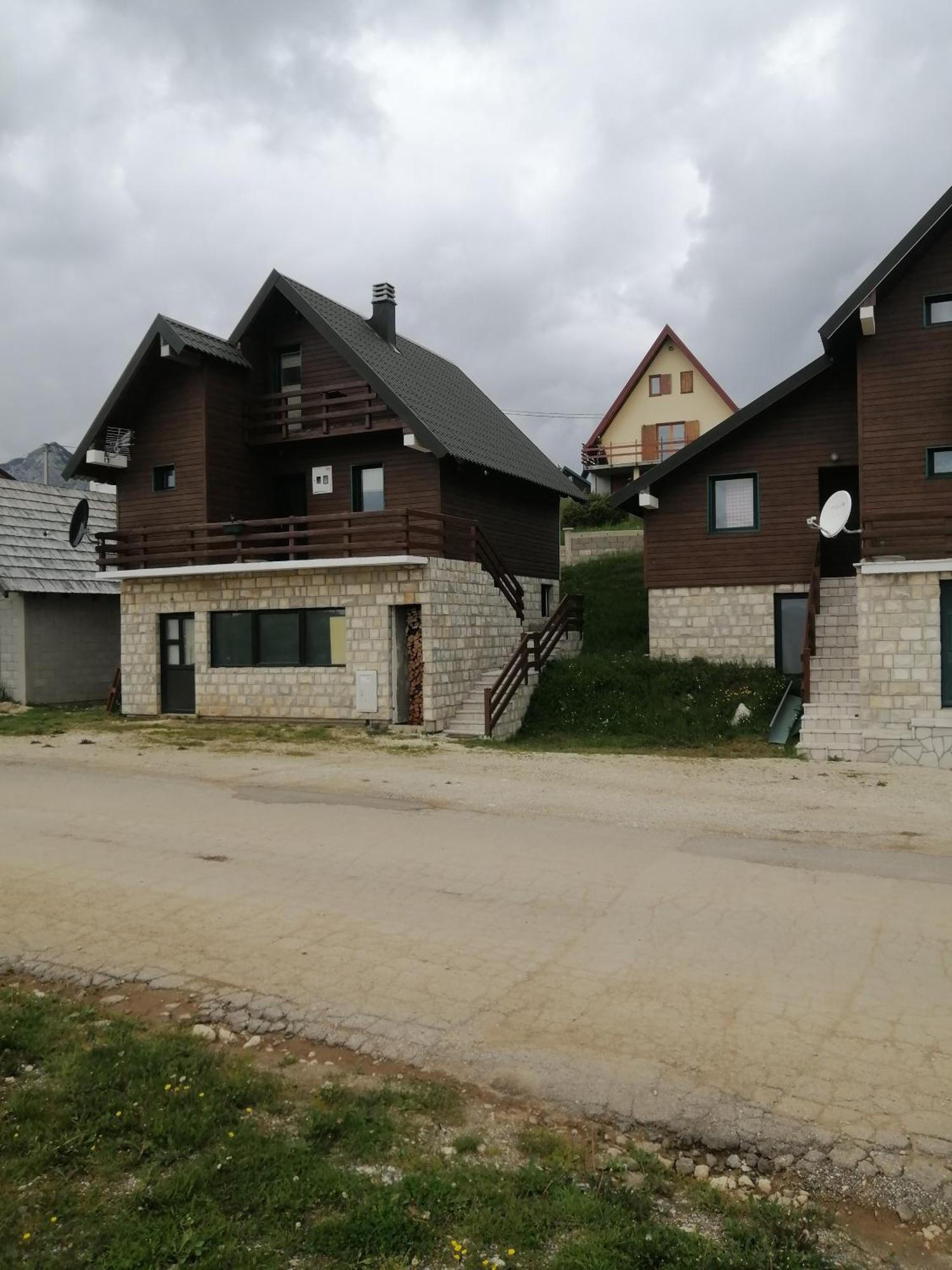 Guesthouse Wolf Zabljak  Luaran gambar