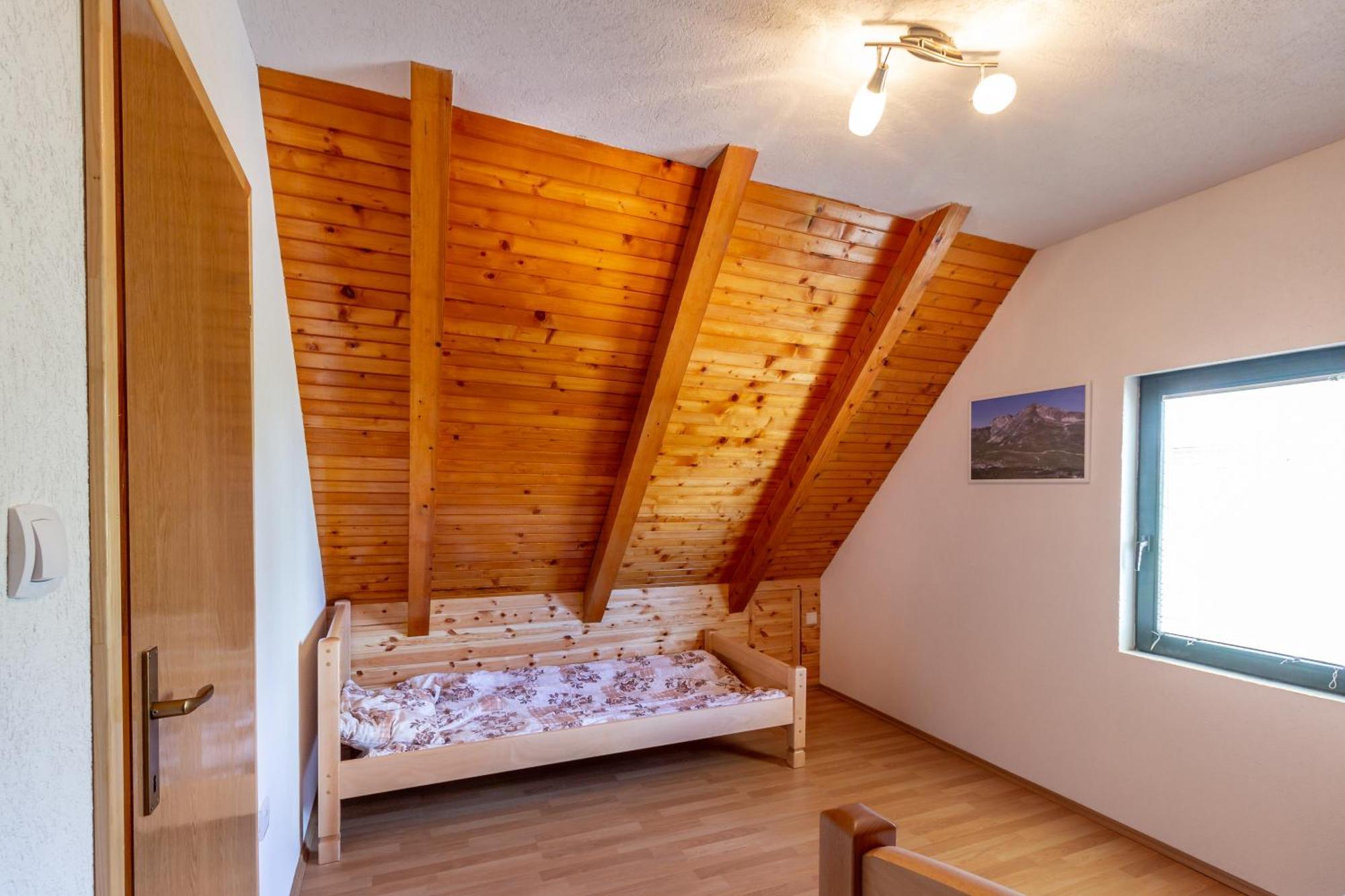 Guesthouse Wolf Zabljak  Luaran gambar